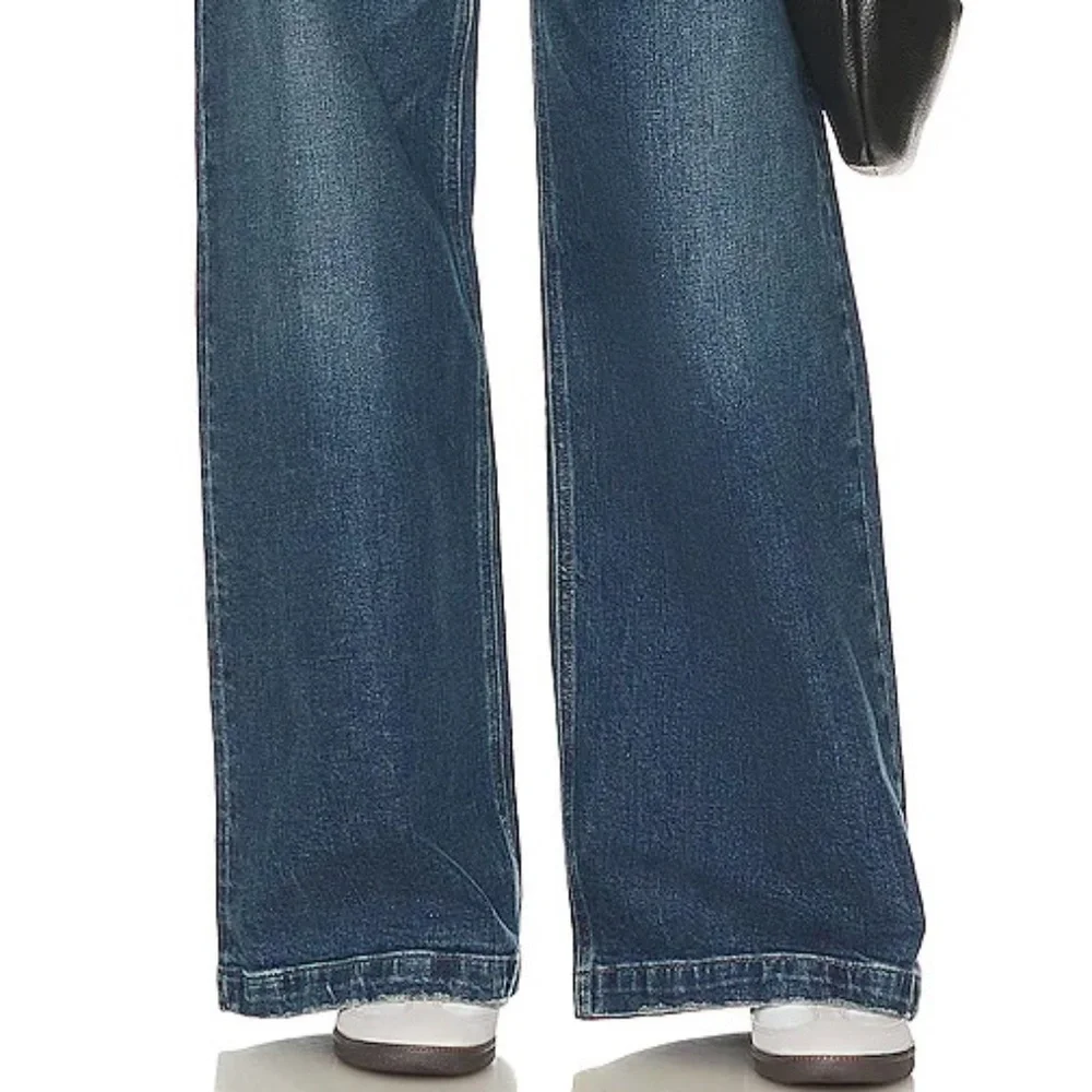 HUDSON Women's Freya Mid-Rise Skater Jean - Picture 7 of 7